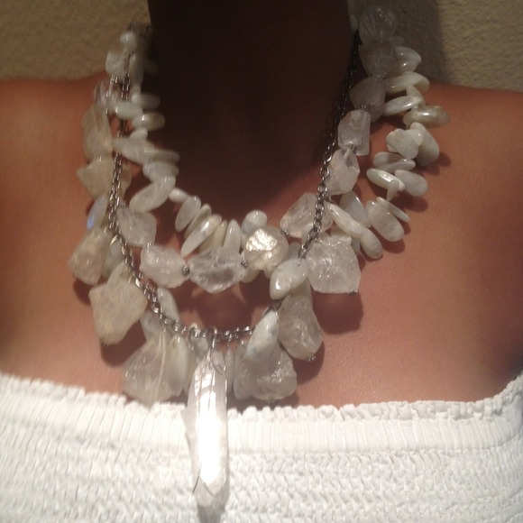 GORGEOUS OCEAN STONE NECKLACE 💗 - Picture 3 of 4