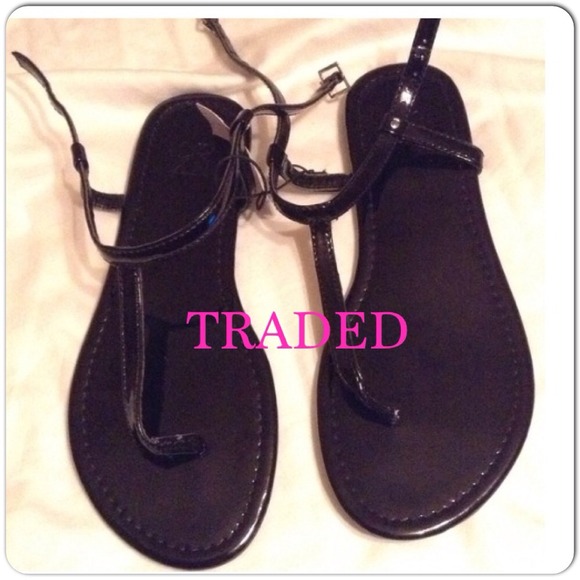 TRADED.... Black sandals