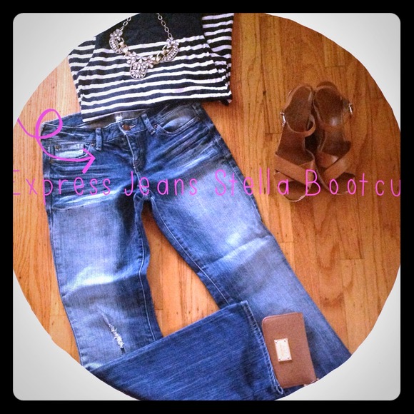 ❌SOLD❌EXPRESS STELLA Bootcut Jeans. Size 2R✨