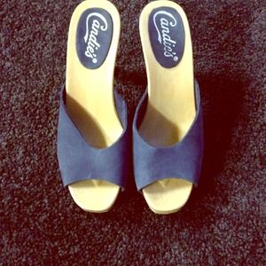 Super cute blue suede heels