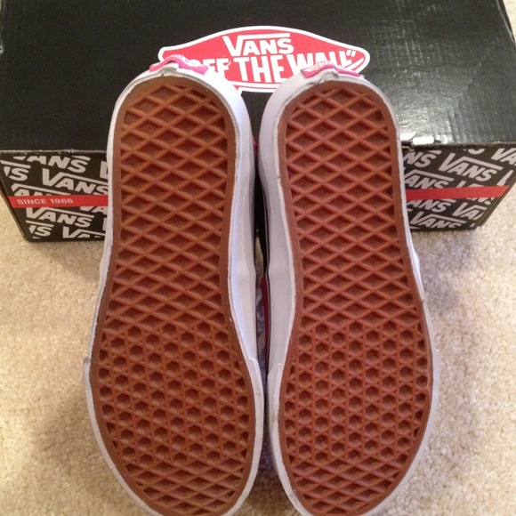 [🚫SOLD in bundle] Pink & Grey Vans - Picture 3 of 3