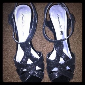 Black sparkling heels