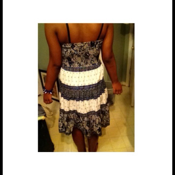 Dress - Picture 2 of 2