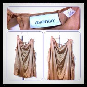 Gold Sleeveless top. 18/20