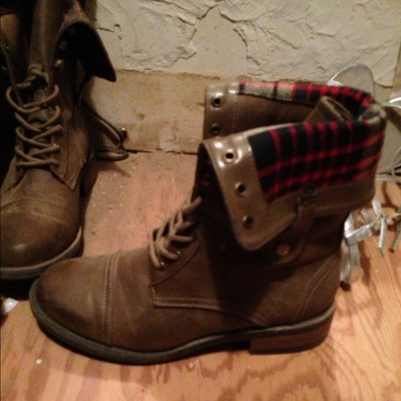 Traded! shipping August 26. - Picture 2 of 2