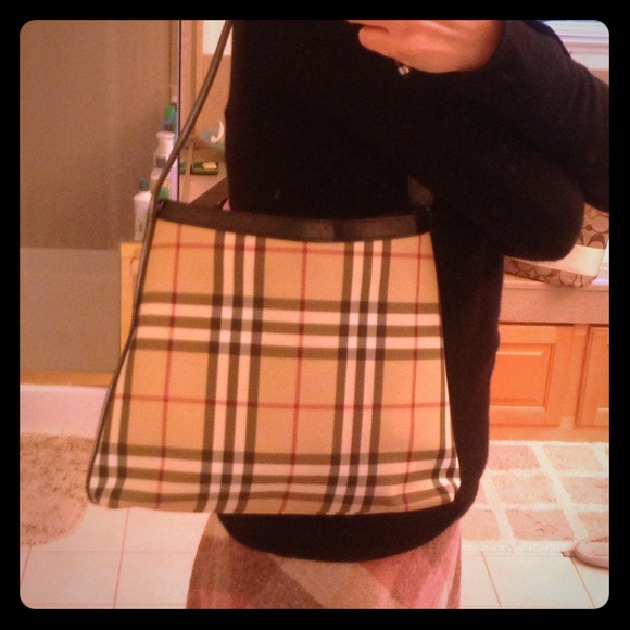 ❗️SOLD‼️Authentic Burberry Shoulder Bag