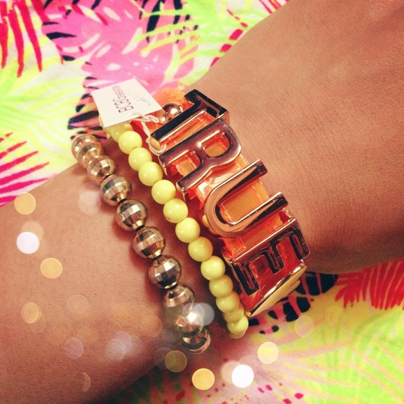 🚫True💛 BCBGeneration neon orange bracelet🚫