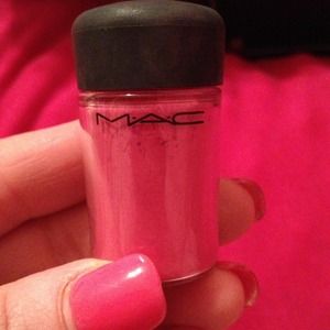 ❌Mac Madly Personal Pink Pigment❌Bundled