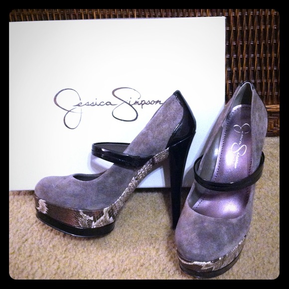 Jessica Simpson Cheetah Platform Pump-Never Worn!