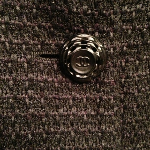 Chanel jacket - Picture 3 of 4