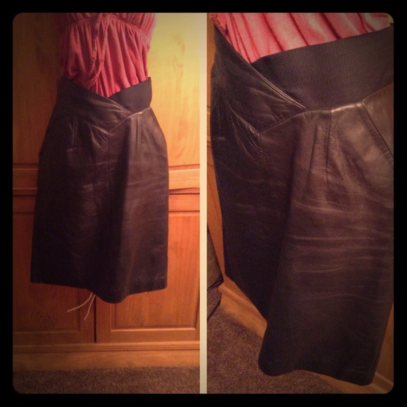 ❤❤❤Black Leather Pencil skirt❤❤❤