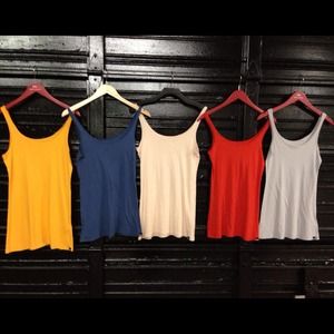Women's Swoop Tank