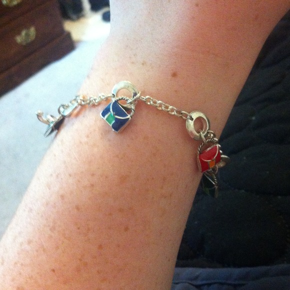 Charm bracelet - Picture 2 of 2