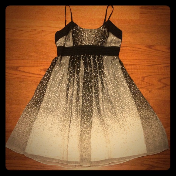 Cute BCBG cocktail dress - Picture 1 of 2