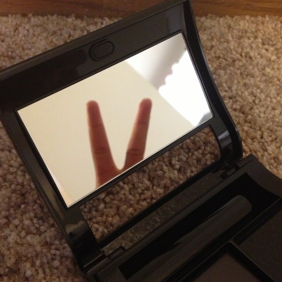 💥💥SALE!!!💥💥💕Mary Kay Cosmetic Compact Case💕 - Picture 4 of 4