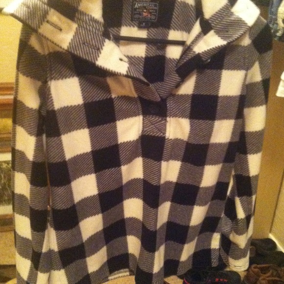 💛Sold💛Flannel sweater