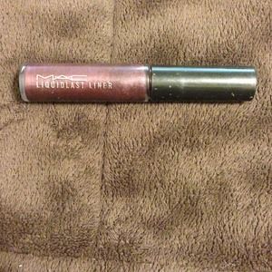 Sold MAC Liquidlast Liner "power plum"