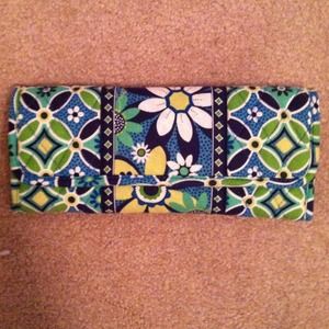 SOLD Vera Bradley Wallet