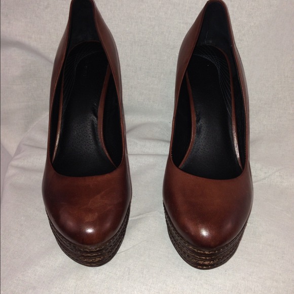 Trouvé brown leather pumps