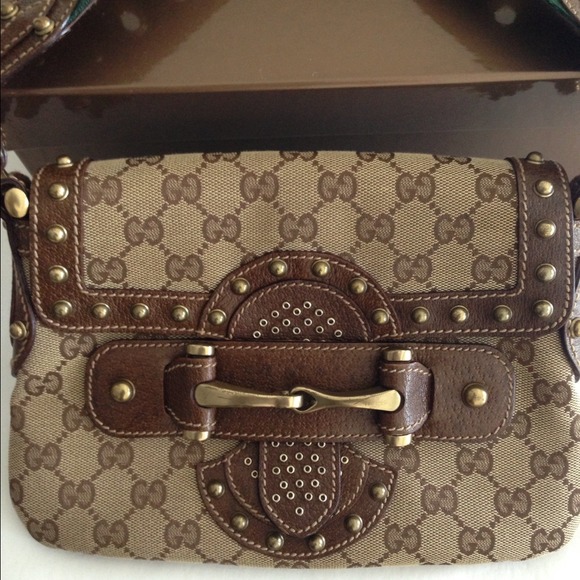 🚫Reduced 🚫 Gucci Gold Stud Bag - Picture 2 of 4