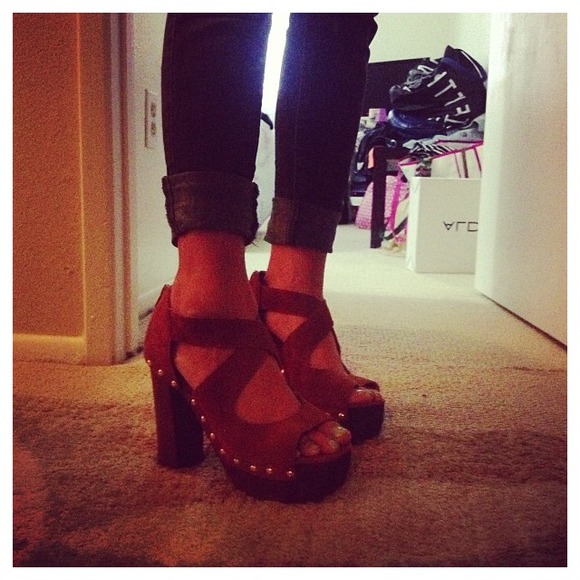 👀👉LOOKING FOR THESE👈👀