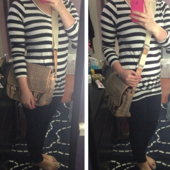 ❌SOLD❌ Coach - Messenger Bag - Picture 3 of 4