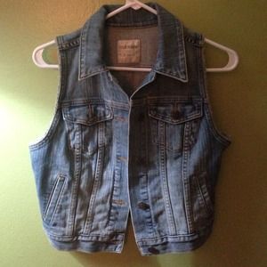 Old Navy Demin Vest