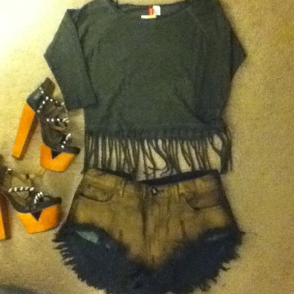 SOLD!!!!Fringed crop top