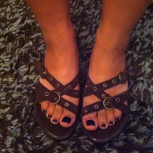 Brown wedge sandles
