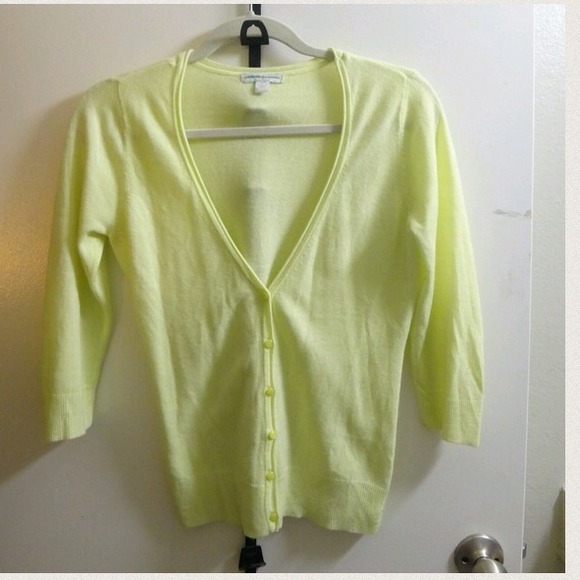 🔴REDUCED! NYC Neon Yellow sweater - Picture 2 of 3