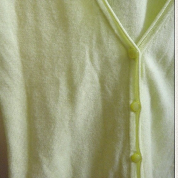 🔴REDUCED! NYC Neon Yellow sweater - Picture 3 of 3