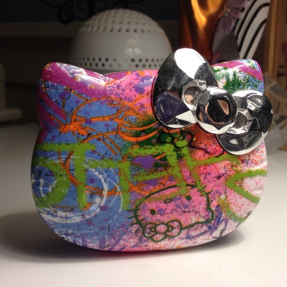 🎉Special Sale was $28🎉 Hello Kitty Eyeshadow