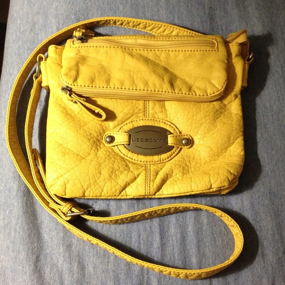 Liz Claiborne Handbags - SLING BAG 📌SALE📌