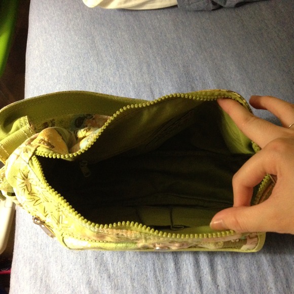 SLING BAG ❤REDUCED❤ - Picture 2 of 2