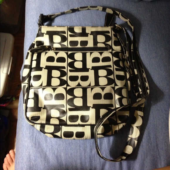 SLING BAG ❤REDUCED❤ - Picture 2 of 3