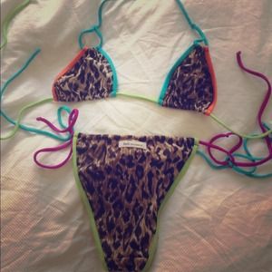 Sold bundle D&G scrunch butt leopard bikini 🐯