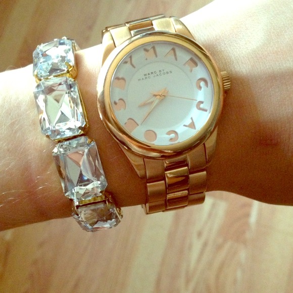 Jewelry - Rhinestone bracelet