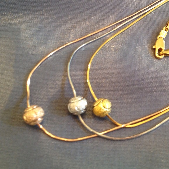 2 tone silver & 9K Gold plated necklace 💛💛 - Picture 3 of 3