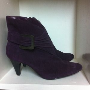 Size 8! Purple suede