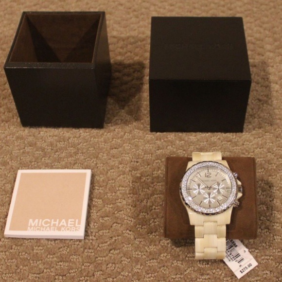 ⛔SOLD!! AUTHENTIC!! Michael Kors watch MK5598