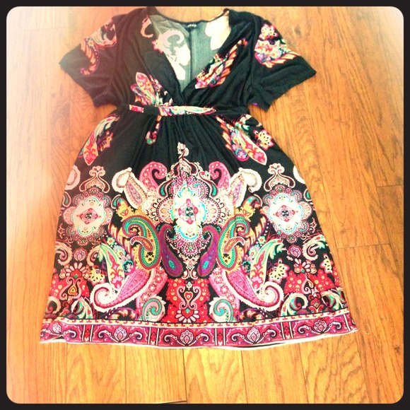 🚫Sold in Bundle🚫☀🌴Hot Summer Printed Dress☀