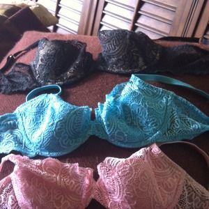 Victoria secrets sexy lace bra's