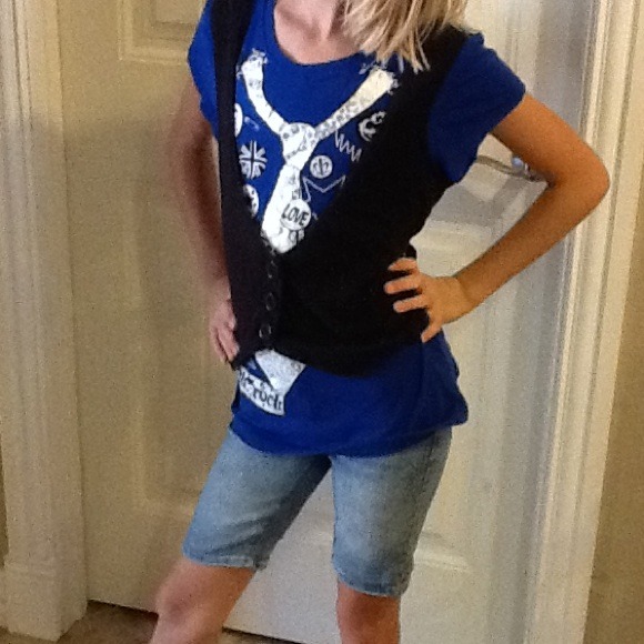 Blue shirt with vest - Picture 1 of 2