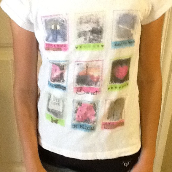 White tshirt - Picture 1 of 1