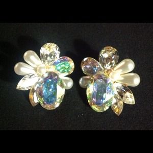 💖SIGNED Vintage WENDY GELL Earrings💖