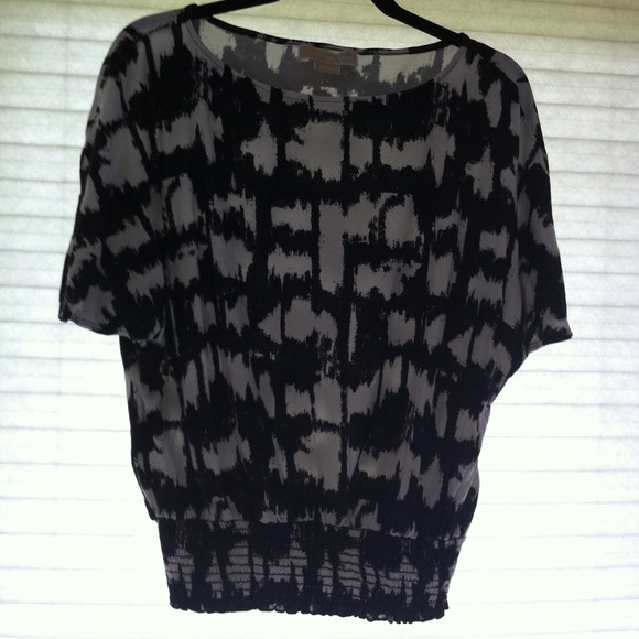Bold blk/wht slouchy top - Picture 1 of 3