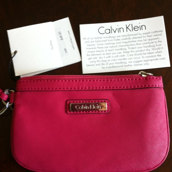 💕💕CK Mini leather  Pochette💕💕 - Picture 2 of 3