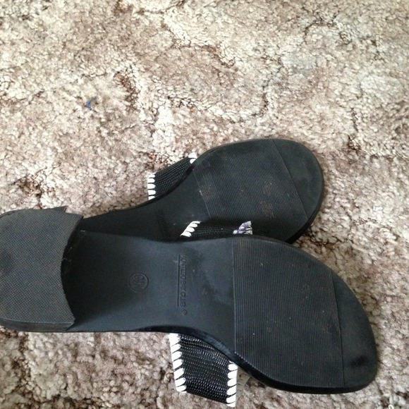 Cute summer shoe - Picture 3 of 3