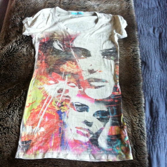 Graphic Burnout tee