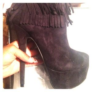 Ankel Fringe Boots..